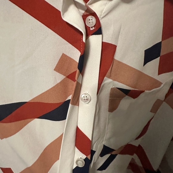 Lulus Camrose White Geometric Print‎ Button-Up Long Sleeve Blouse Size Small - Picture 9 of 9